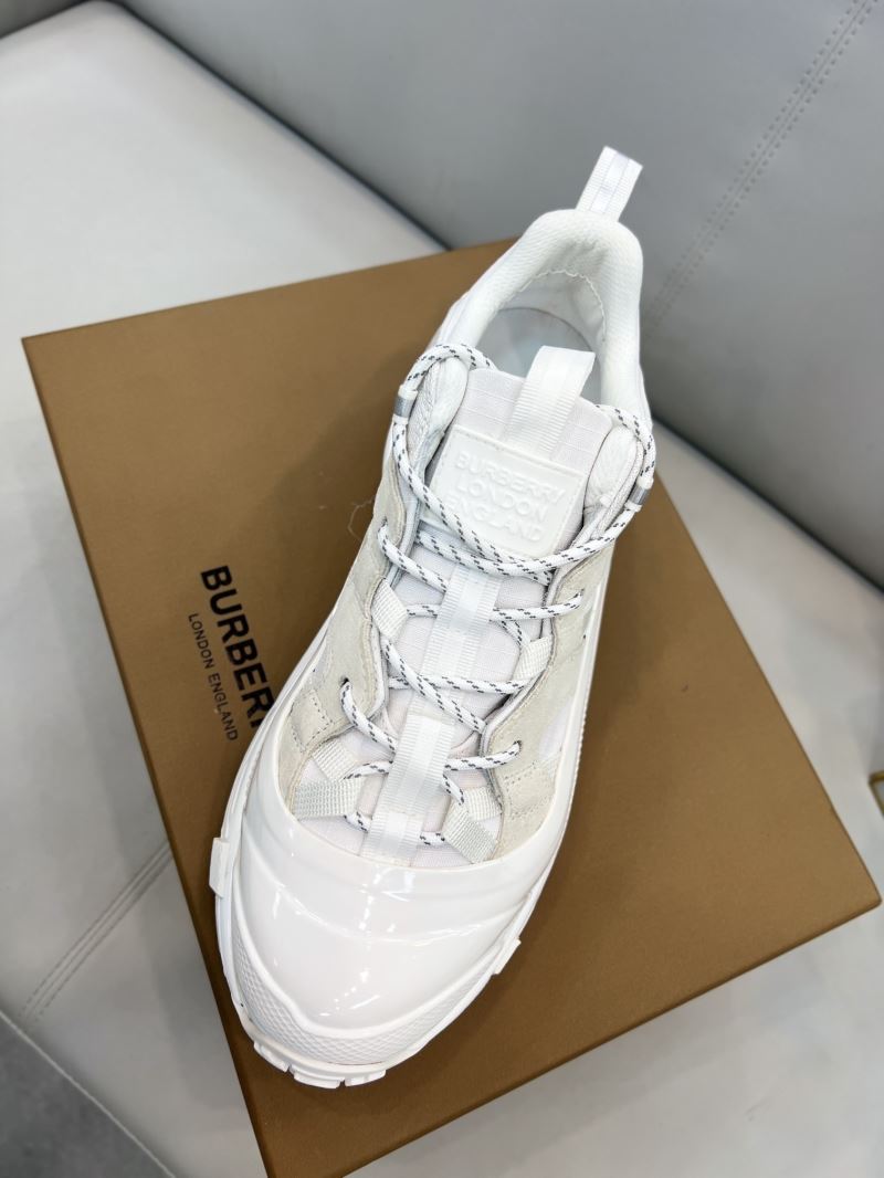 Burberry Low Shoes